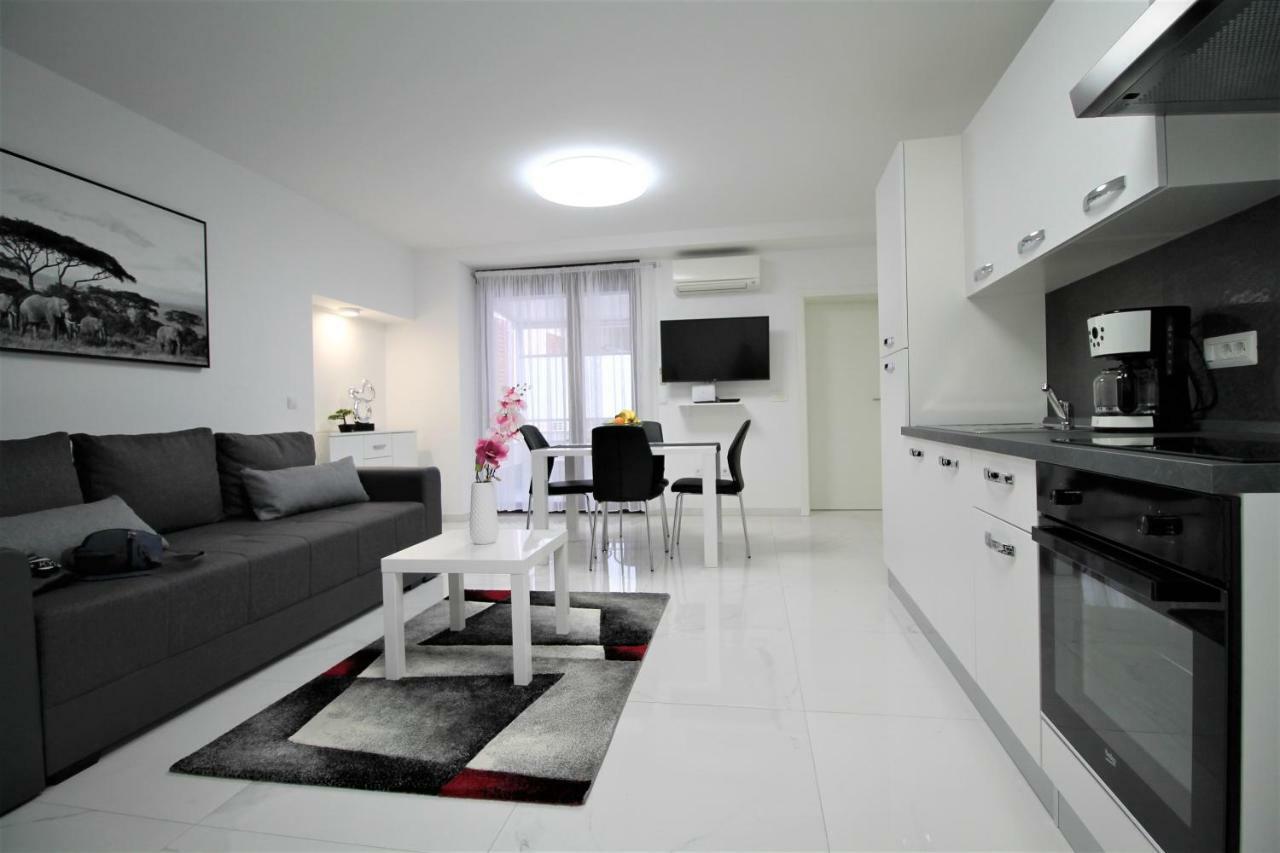 Arbel Apartments Пореч Екстер'єр фото