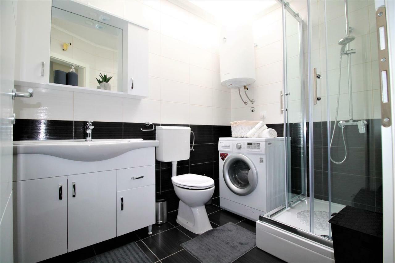Arbel Apartments Пореч Екстер'єр фото